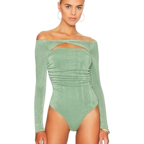 Not ours to keep Marilla Elegant Green Long Sleeve Bodysuit small - Picture 8 of 10